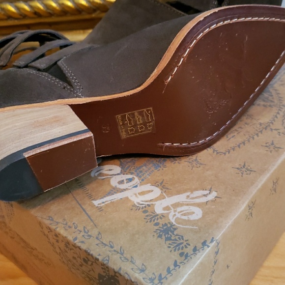 Sale⬇️$119| Free People | Sloane Ankle Boot - Picture 8 of 8